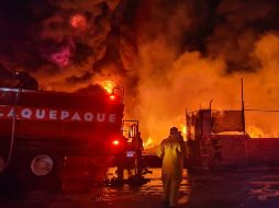 Eel siniestro ameritó la evacuación de aproximadamente 30 personas. ESPECIAL/Protección Civil de Tlaquepaque