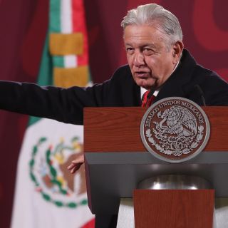 México no romperá relaciones con Perú pese a expulsión de embajador