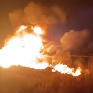 Por huachicoleo ocurre megaexplosión fatal en ducto de Pemex en Hidalgo (VIDEO)