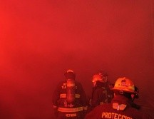 Alrededor de las 22:00 horas de ayer el incendio fue controlado en su totalidad. CORTESÍA/Tlaquepaque 