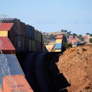 Estados Unidos: Quitará Arizona muro improvisado en frontera con México