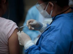 Miembros del Pan acusan al Gobierno de CDMX de experimentar con los capitalinos al aplicarles la vacuna cubana Abdala contra COVID-19, fármaco que no cuenta con la certificación de la OMS. EL INFORMADOR/ARCHIVO