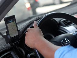 Usuarios optan por pedir un taxi de plataforma para evitar percances en Nochebuena y festejar sin complicaciones con sus familias. EL INFORMADOR/ Archivo