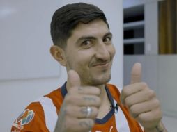 Pocho Guzmán se mostró contento por su llegada al equipo rojiblanco. Twitter/@Chivas