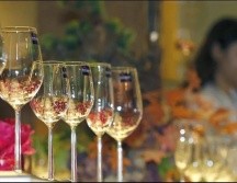 Algunos hoteles y restaurantes de Guadalajara ofrecen cenas y espectáculos especiales por la celebración de año nuevo. EFE/ ARCHIVO