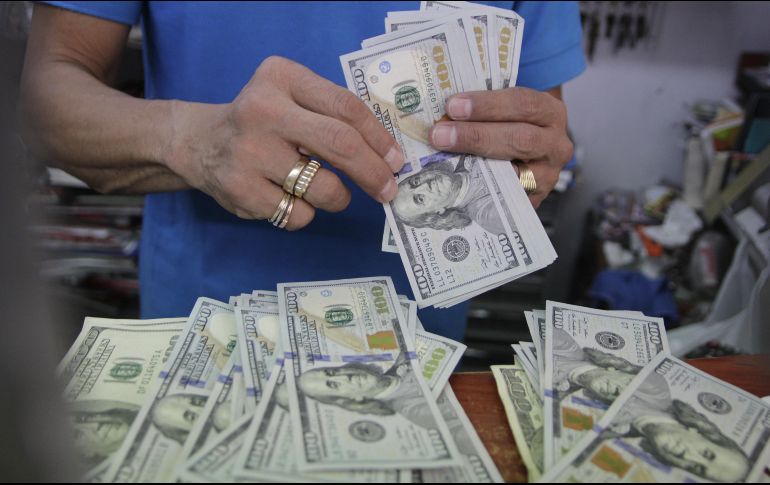 El dólar promedia en 19.73 pesos a la venta este martes 27 de diciembre. EL INFORMADOR/ ARCHIVO