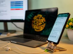 La nueva ley señala que en la primera etapa la medida será para teléfonos, tabletas y otros dispositivos móviles. Las computadoras tendrán que migrar al cargador único antes de 2028. Especial.