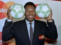 Habrá un velorio masivo en el estadio de futbol. AFP