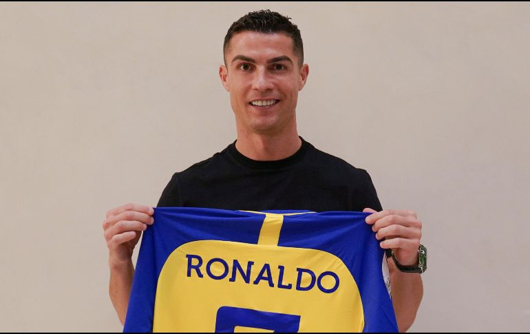 De esta manera se cierra un mes de rumores en el que se vinculaba a Ronaldo con el Al Nassr, después de que CR7 fuera agente libre tras romper con el United. EFE / AL-NASSR CLUB