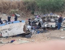 En el autobús privado de pasajeros se trasladaban 48 personas; de los fallecidos cinco eran hombres, tres mujeres, dos menores de edad mujeres y un menor varón. ESPECIAL