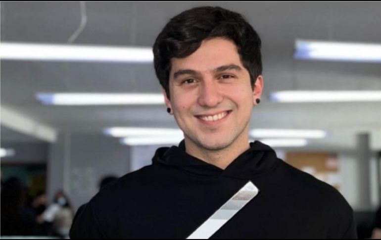 El artista originario de Mérida, Yucatán, asevera que “llevaba mucho tiempo cuestionándome”, y destacó que para mantener sus preferencias en el anonimato evitaba dar “señales” de que era gay. INSTAGRAM