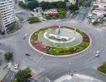 Aquellos que decidieron iniciar el año en movimiento abarrotaron el rodamiento vehicular en bicicleta, patines o caminando. EL INFORMADOR/A. Navarro