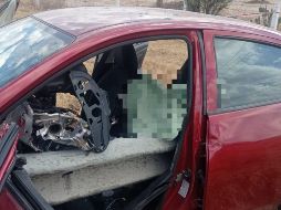 Un hombre falleció al impactarse en el muro de contención en la carretera Lagos de Moreno. ESPECIAL