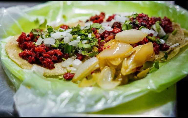 Los alimentos picantes podrían generar un efecto contrario y lastimar aún más tu aparato digestivo. ESPECIAL/Foto de cyrus gomez en Unsplash