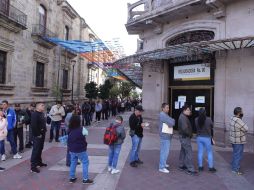 En el caso de las recaudadoras del orden municipal, para el pago del impuesto predial, las finales eran menores debido a la agilidad del trámite. EL INFORMADOR / C. Zepeda