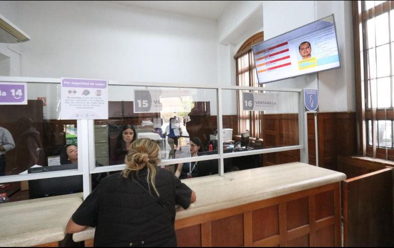 La presentación de las cédulas en las pantallas de las oficinas se dio como parte de una serie de acuerdos a los que se comprometió el municipio con el colectivo de familiares de víctimas de desaparición “Luz de Esperanza”. ESPECIAL