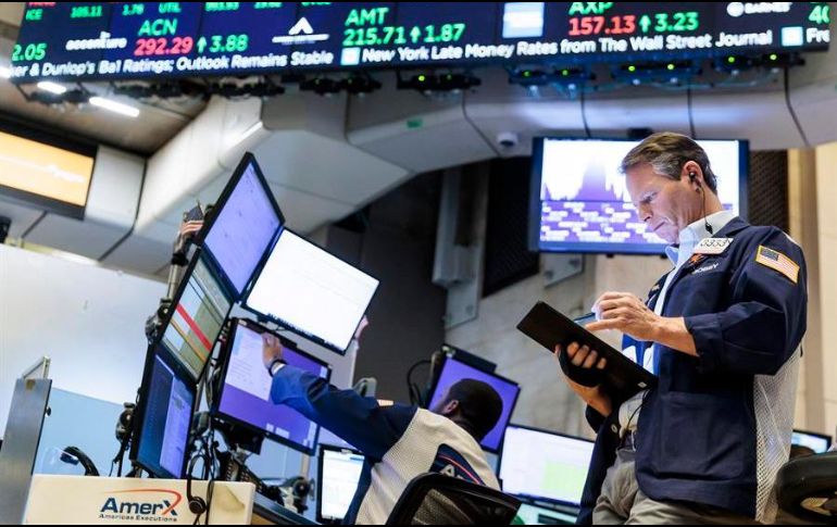 Por sectores, hoy el que más cayó fue el de la energía (-3.65 %), seguido por el tecnológico. EFE/ARCHIVO