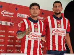 Pocho Guzmán y Daniel Ríos fueron presentados como jugadores de Chivas. El Informador/Diego Reos