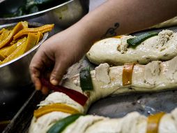 Las frutas secas cristalizadas que adornan el pan simbolizan las joyas incrustadas en las coronas de los Reyes Magos, el muñeco escondido, representa al Niño Jesús. EL INFORMADOR / ARCHIVO