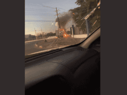 Se volvieron a presentar despojos de vehículos en forma violenta por hombres armados, los cuales han bloqueado calles y avenidas en siete puntos de Culiacán. TWITTER / @KrlaaVillarreal