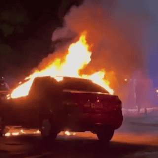 Autoridades piden no salir ante bloqueos y enfrentamientos en Culiacán