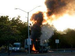 La violencia continúa extendiéndose en Sinaloa luego de los operativos de las Fuerzas Armadas Federales, en donde se asegura habría sido detenido Ovidio Guzmán. EFE / J. C. Cruz