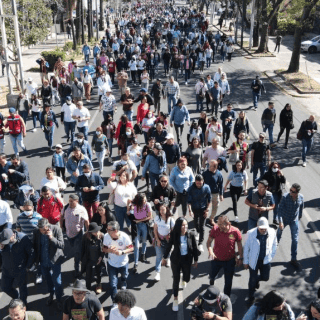 Estudiantes y docentes se manifiestan en torno a la comparecencia de Armenta