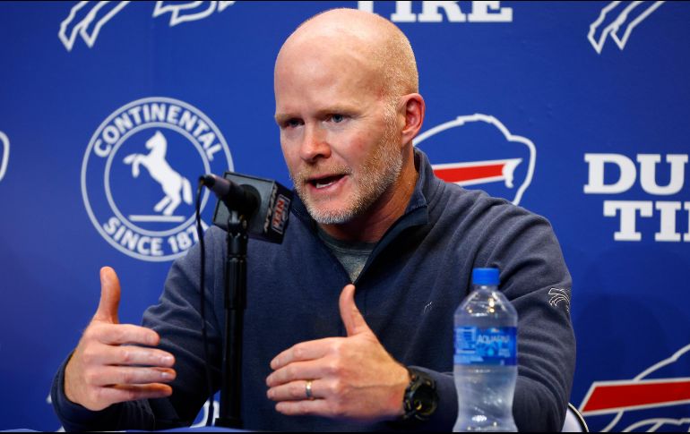 Sean McDermott, coach de los Bills, dice que el equipo se motiva con los avances de Hamlin. AP/J. Barnes
