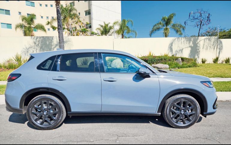 Honda HR-V. El equipo de este vehículo es generoso, con luces LED, rines de aluminio de 18 pulgadas y un nuevo sistema de entretenimiento con conexión inalámbrica. ESPECIAL