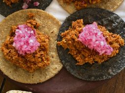 Ricos tacos de cochinita. Preparada en casa con ingredientes traídos de Yucatán. En Facebook encuentras este restaurante como @lacasadelxkekengdl. ESPECIAL