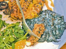 Oaxacalifornia. El pulpo en adobo con chile manzano, una delicia. ESPECIAL