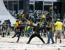Seguidores del expresidente brasileño Jair Bolsonaro invadieron el Palacio de Planalto. EFE/Marcelo Camargo