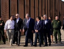 El número de migrantes que cruza la frontera hacia Estados Unidos ha aumentado drásticamente durante los primeros dos años de Biden en el cargo. AP
