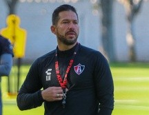 Benjamín Mora dirigió la práctica de este domingo en la Madriguera. Twitter/@AtlasFC