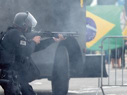 El gobierno federal buscará restaurar el orden al tomar el mando de las fuerzas de seguridad locales. El mando de los cuerpos de seguridad reportará directamente con el presidente Lula. AFP