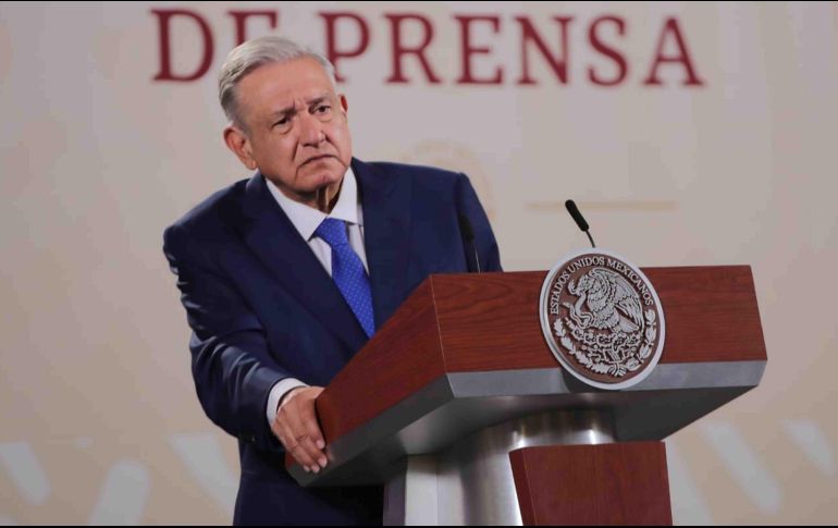 López Obrador se muestra entusiasmado por la conferencia. SUN/F. Rojas