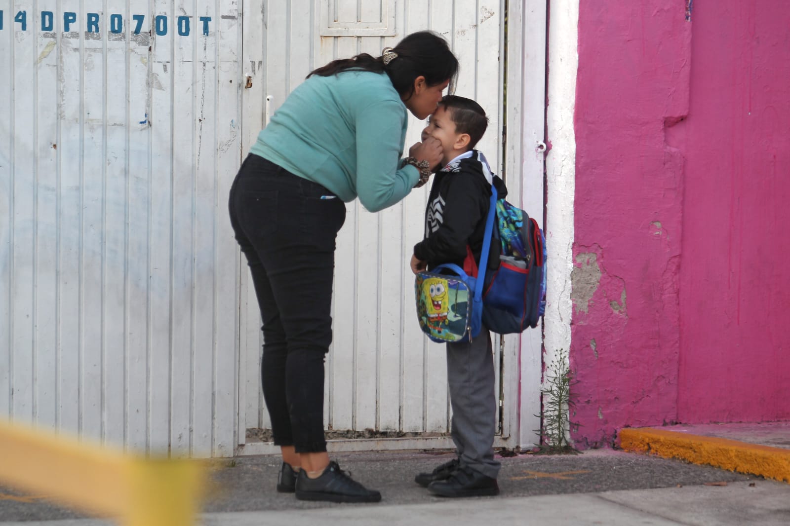 Más de un millón regresan a clases y también vuelve el tráfico vehicular