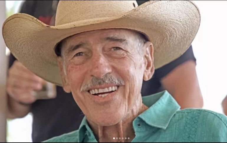 Recientemente el actor ha batallado con su salud, ya que le fue diagnosticada una cirrosis, un padecimiento en la médula ósea. INSTAGRAM/@andresgarciatvoficial