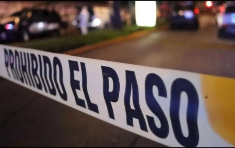 Paramédicos municipales confirmaron el deceso de tres hombres y otros dos más fueron trasladados a diferentes clínicas de la Cruz Verde. SUN / ARCHIVO