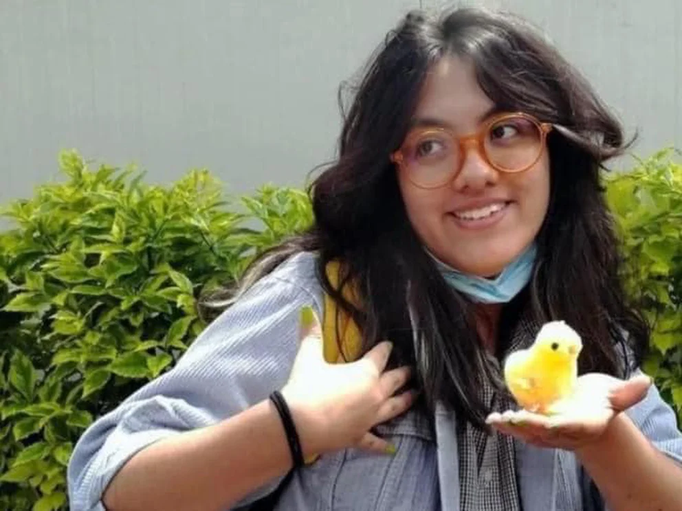 Yaretzi Adriana, de sólo 18 años, falleció en el choque del Metro. ESPECIAL