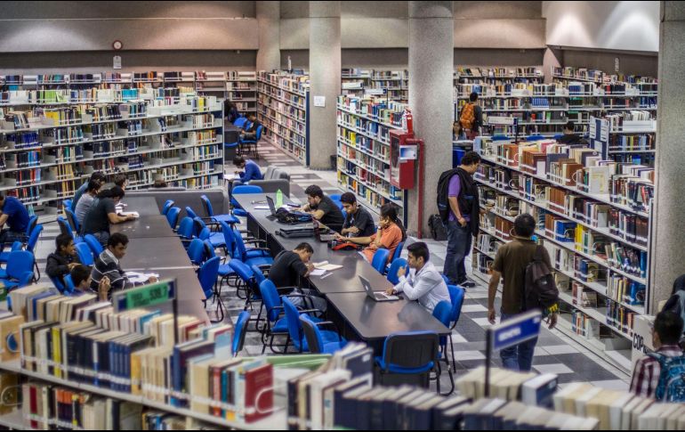 Los centros universitarios que aceptaron a más interesados fueron el CUCEA, el CUCEI y el CUCS. EL INFORMADOR/Archivo