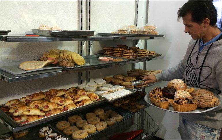 Pequeños comerciantes aseguran que los altos precios han causado que los mexicanos consuman menos pan dulce. NTX / ARCHIVO