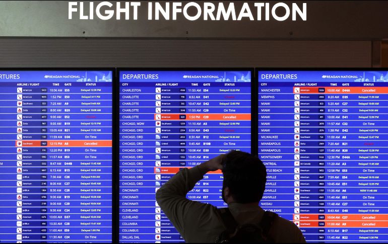 Cientos de vuelos en Estados Unidos fueron suspendidos por las fallas en el sistema de la FAA. AFP/A. Wong