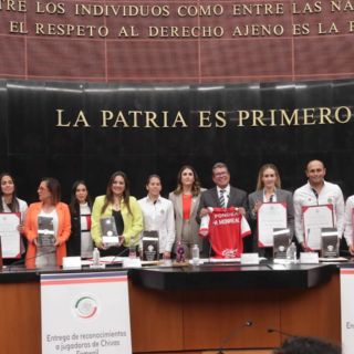 Reconocen a Chivas femenil, en el Senado de República ¡Nos llenan de orgullo!