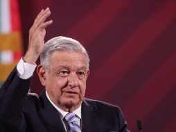 Obrador se comprometió a checar el polémico asunto con el plagio de la tesis. EFE/S. Gutiérrez