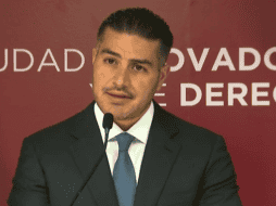 García Harfuch informa que se detuvieron dos hombres en flagrancia, no por su relación con el ataque a Ciro Gómez Leyva, sino por tener en su poder las llaves de los vehículos. ESPECIAL