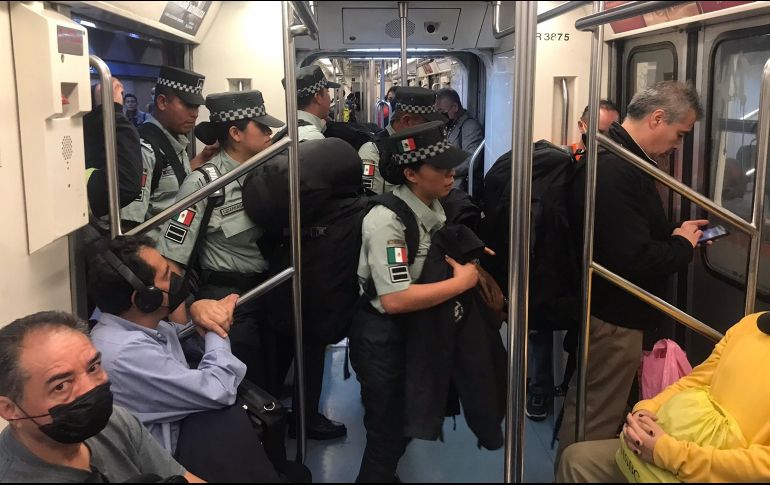 El despliegue de más de seis mil elementos de la Guardia Nacional en el Metro de Ciudad de México no fue bien visto por todos. SUN/F. Rodríguez