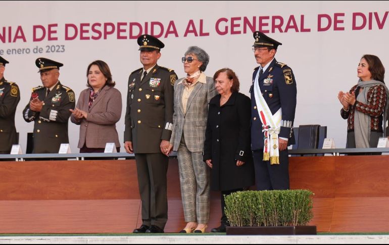 En la Base Aérea Militar número 5, Cabrera se despidió con nostalgia en medio de narraciones de sus vivencias. EL INFORMADOR/C. Zepeda