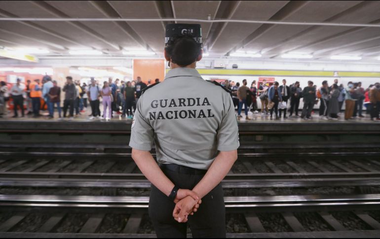 La Guardia Nacional asumió la seguridad del Metro desde ayer a las 14:00 horas. EFE