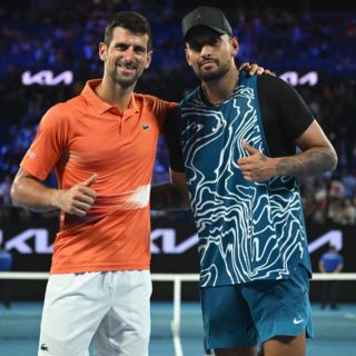 Djokovic regresa a Melbourne con exhibición ante Kyrgios